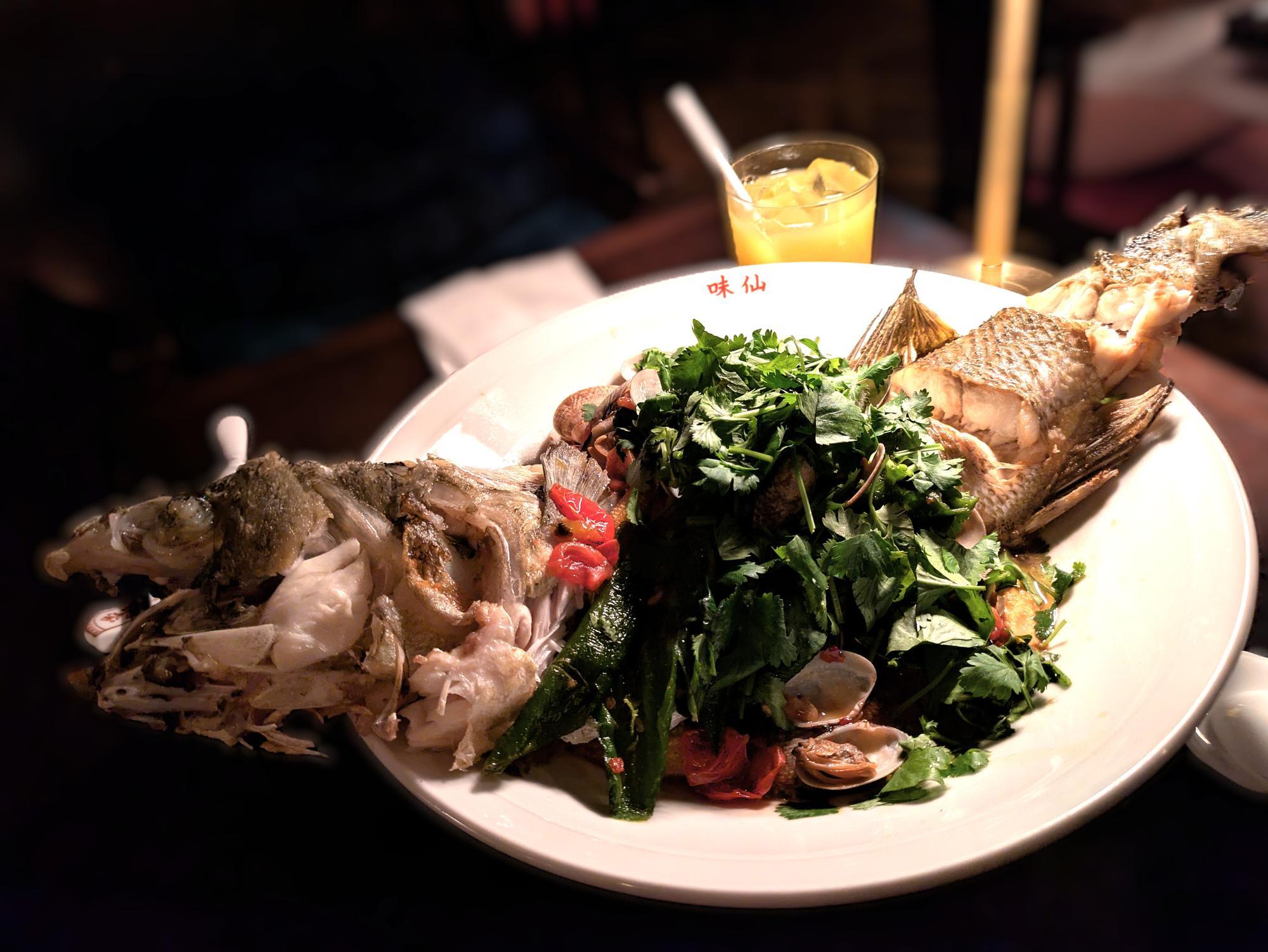 ザ・コンダーハウス×矢場味仙の台湾ラーメンコラボの様子