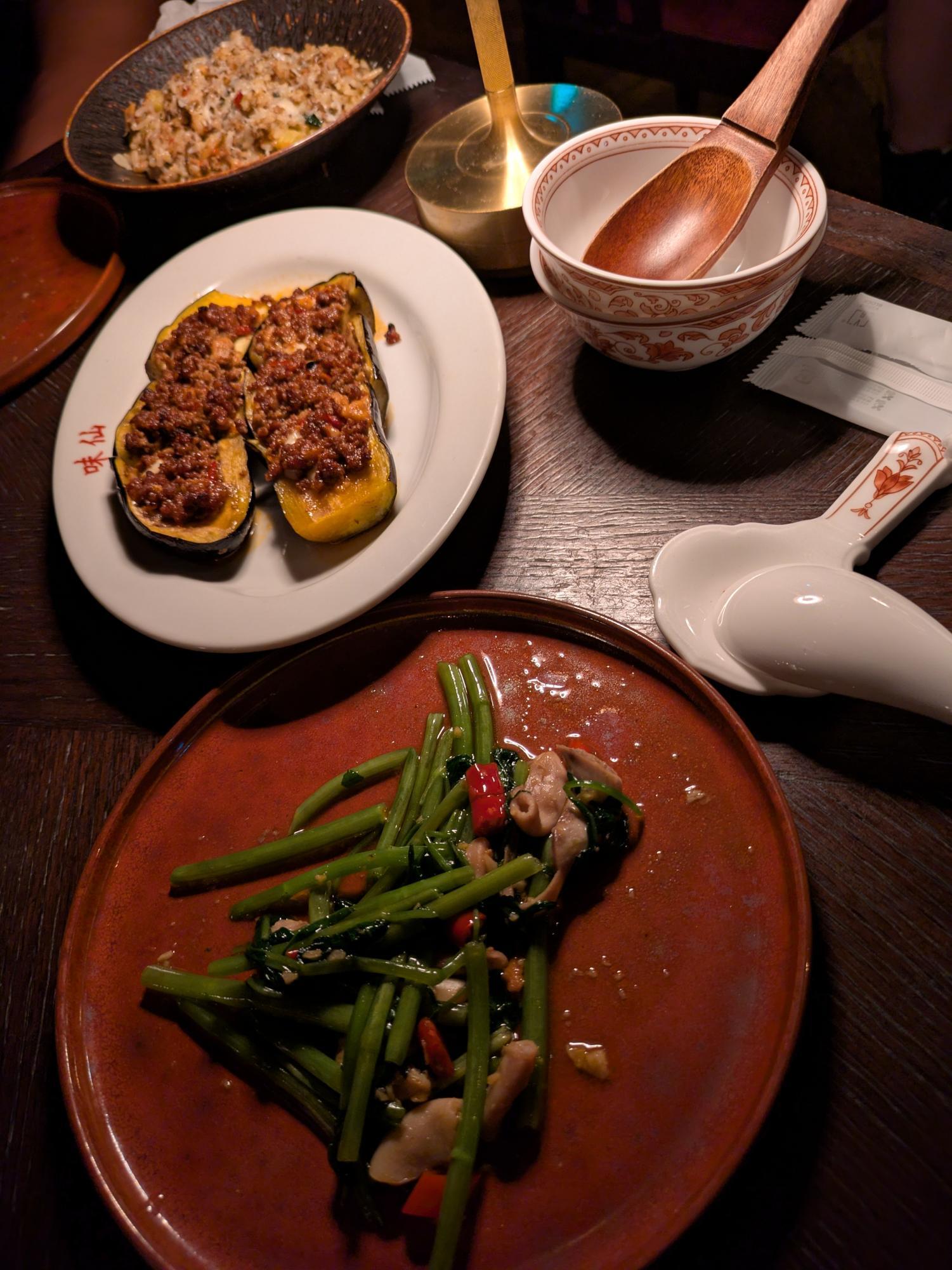 ザ・コンダーハウス×矢場味仙の台湾ラーメンコラボの様子