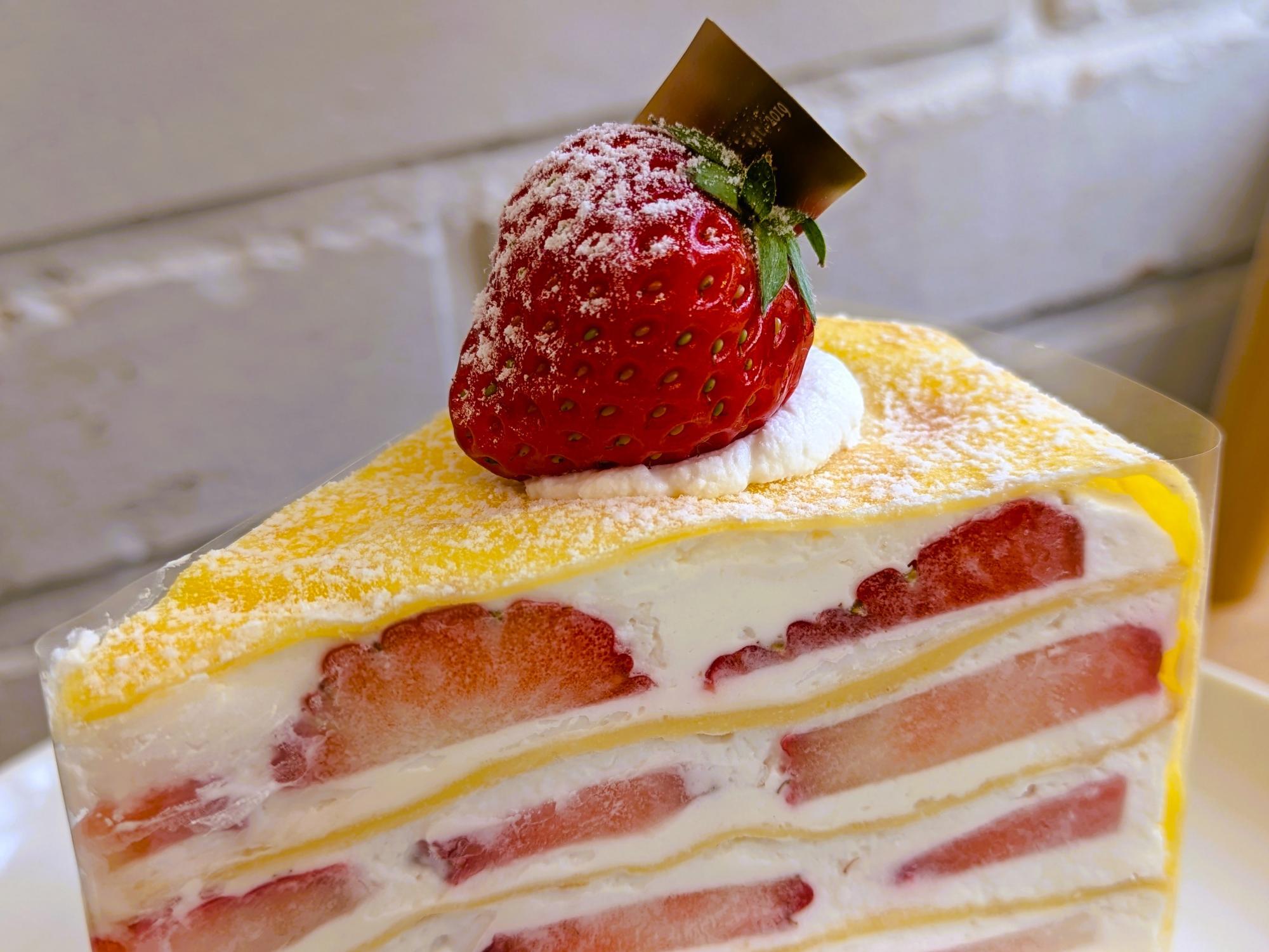 Butteryのいちごのミルクレープ