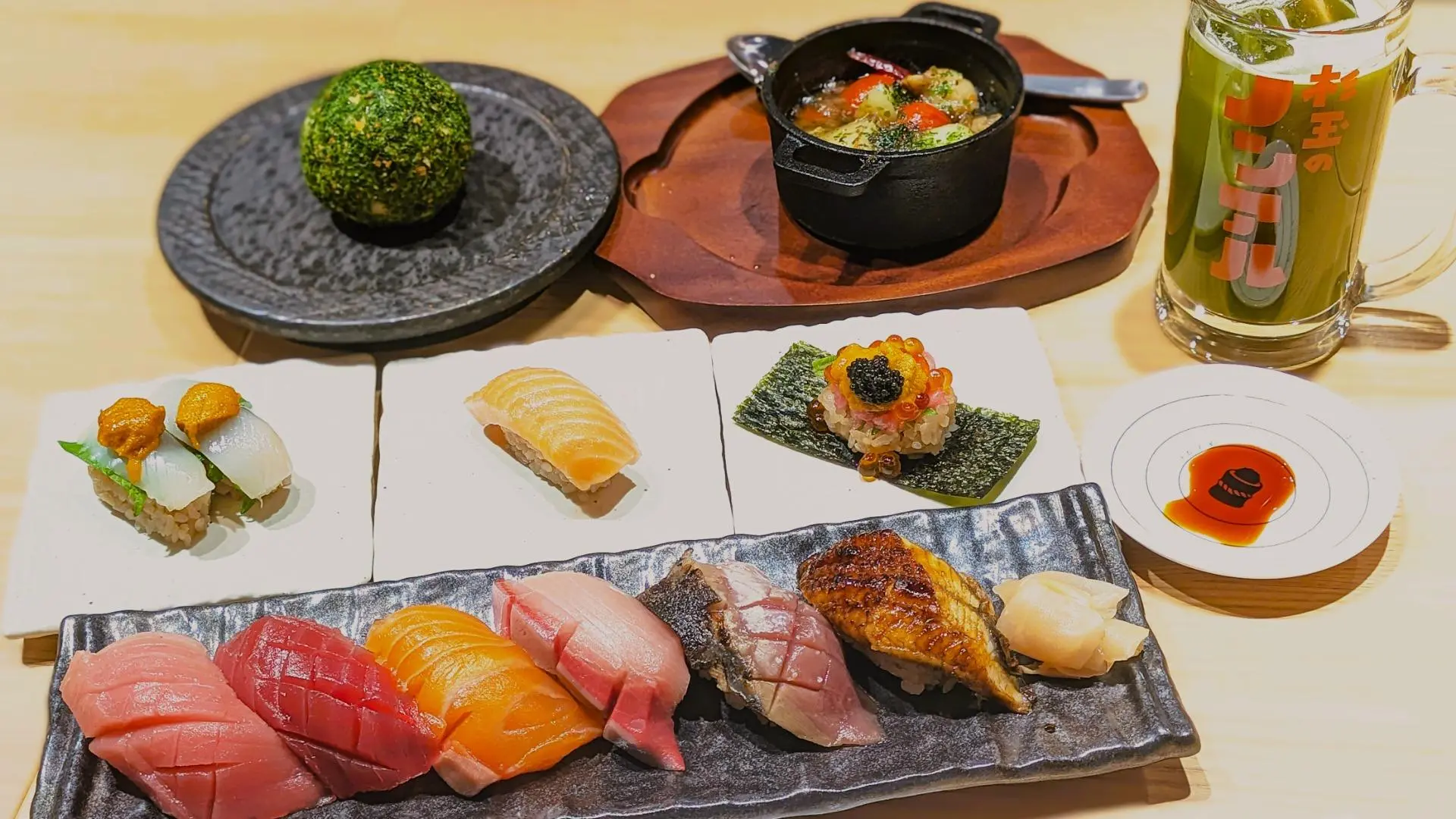 スシローの居酒屋「杉玉」の名物“飲めるサーモン”を含む人気メニュー