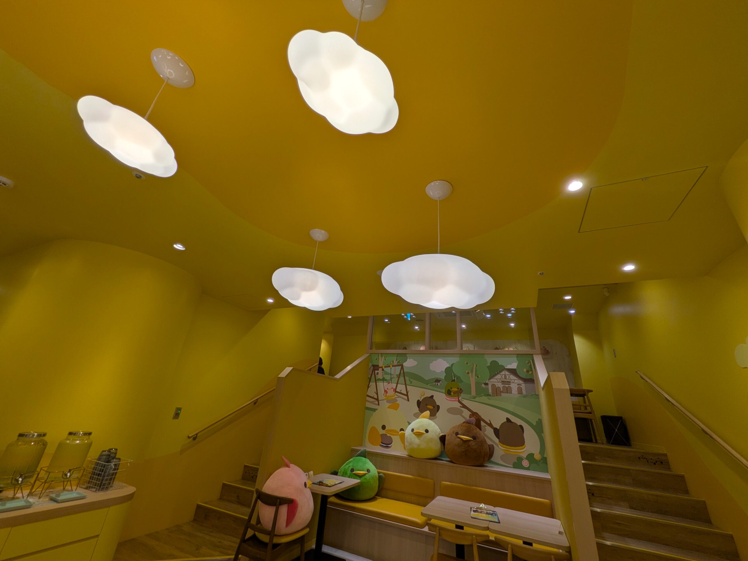 店内全景（1階 or 2階）